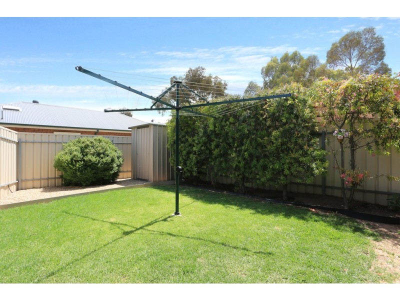 12 Weaver Drive, Willaston SA 5118