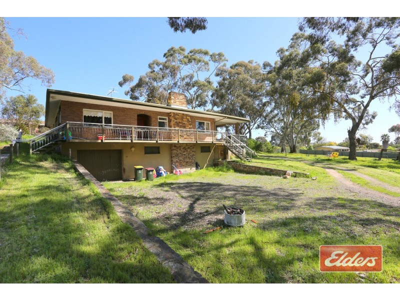 15 Yettie Road, Williamstown SA 5351