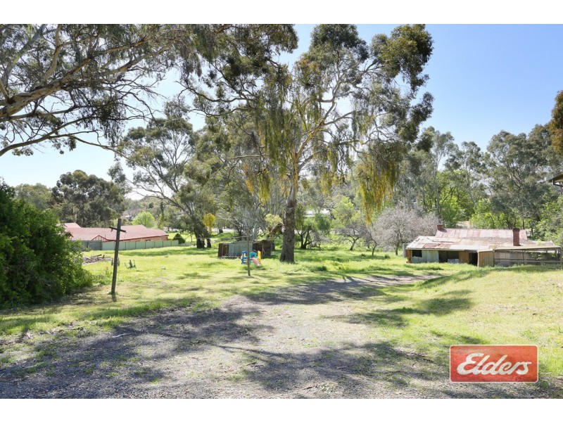 15 Yettie Road, Williamstown SA 5351
