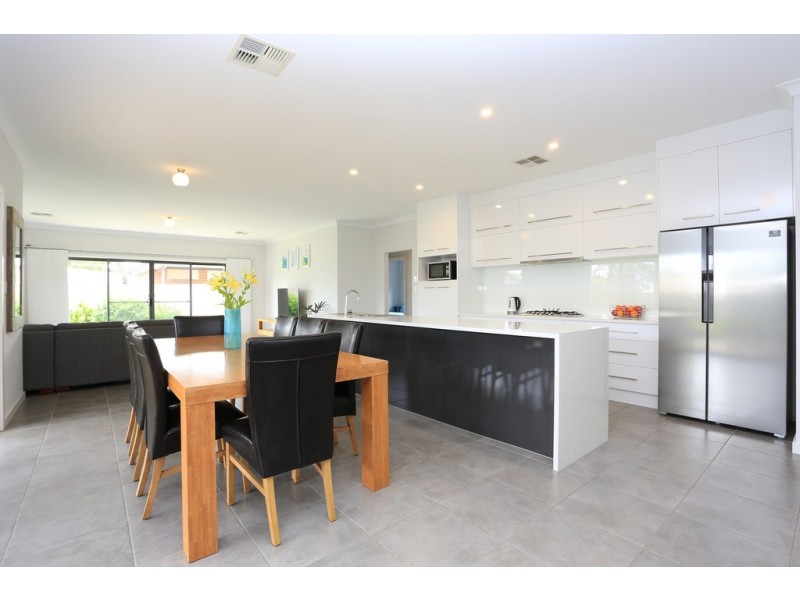 2 Martin Street, Gawler East SA 5118