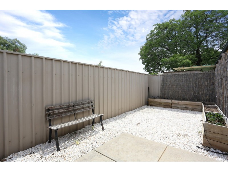 2/9A Railway Terrace, Gawler West SA 5118