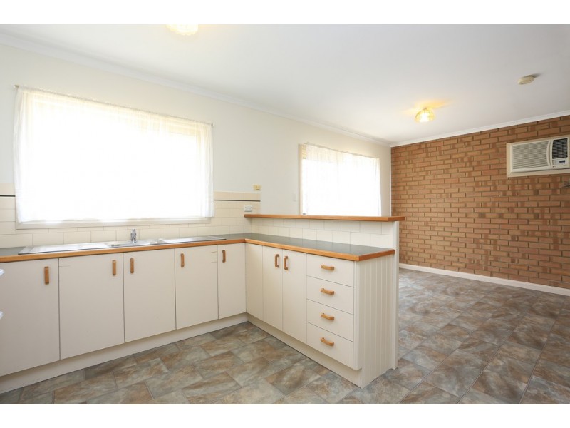 2/9A Railway Terrace, Gawler West SA 5118