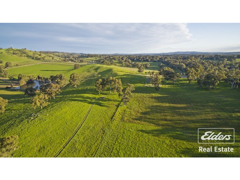 18 Fromm Square, Williamstown SA 5351