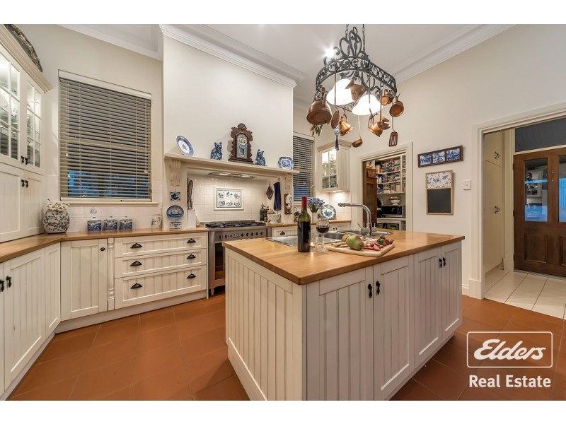 18 Fromm Square, Williamstown SA 5351