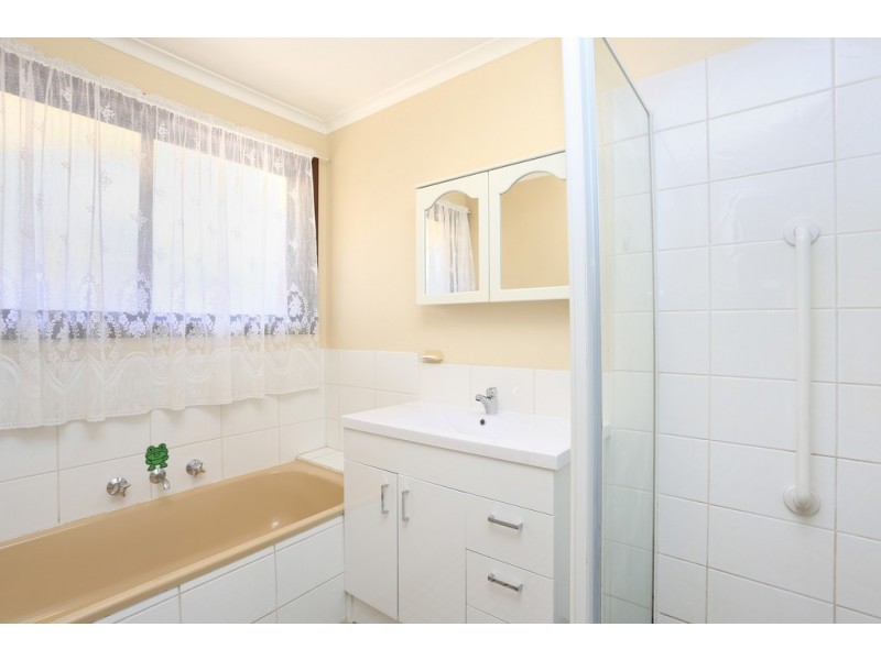 8 Harkness Street, Willaston SA 5118