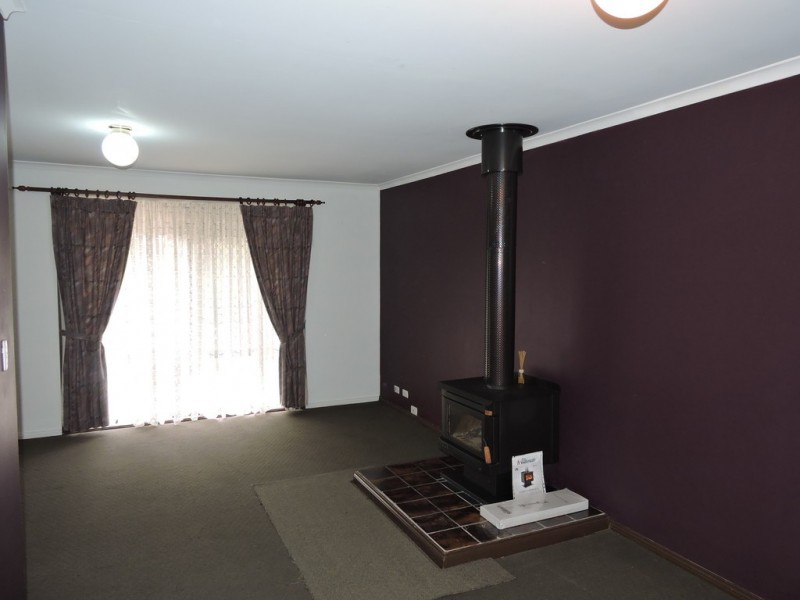 8 Harkness Street, Willaston SA 5118