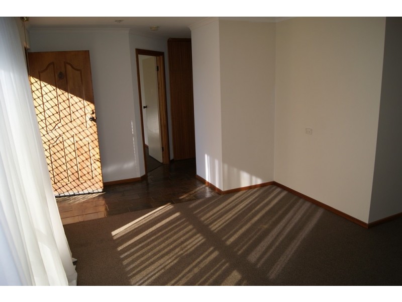 17 Window Road, Willaston SA 5118