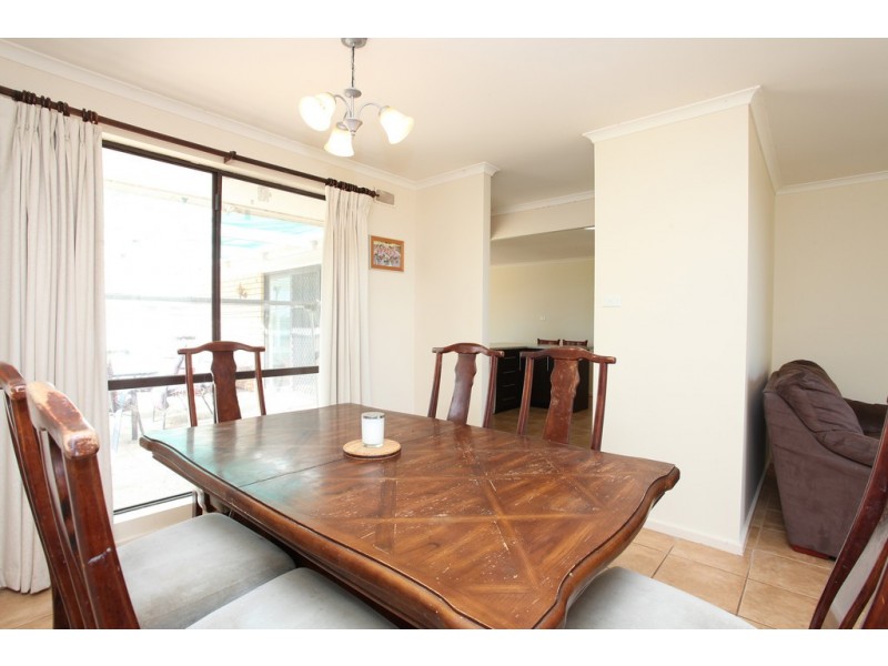 9 Leak Road, Kangaroo Flat SA 5118