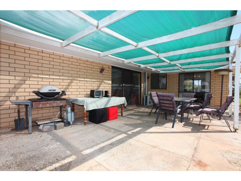 9 Leak Road, Kangaroo Flat SA 5118