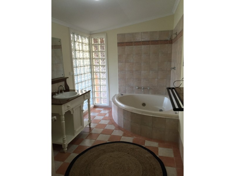 11 Redbanks Road, Willaston SA 5118