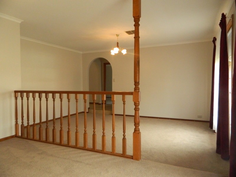 7 Knight Street, Willaston SA 5118