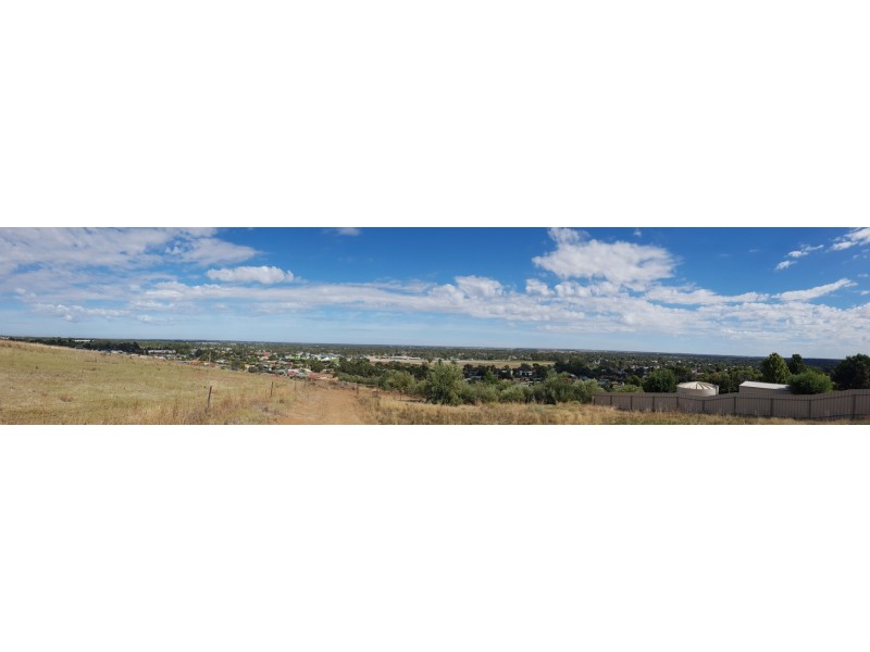 10 Hayward Drive, Evanston Park SA 5116