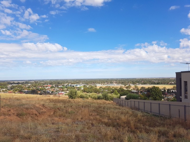 10 Hayward Drive, Evanston Park SA 5116