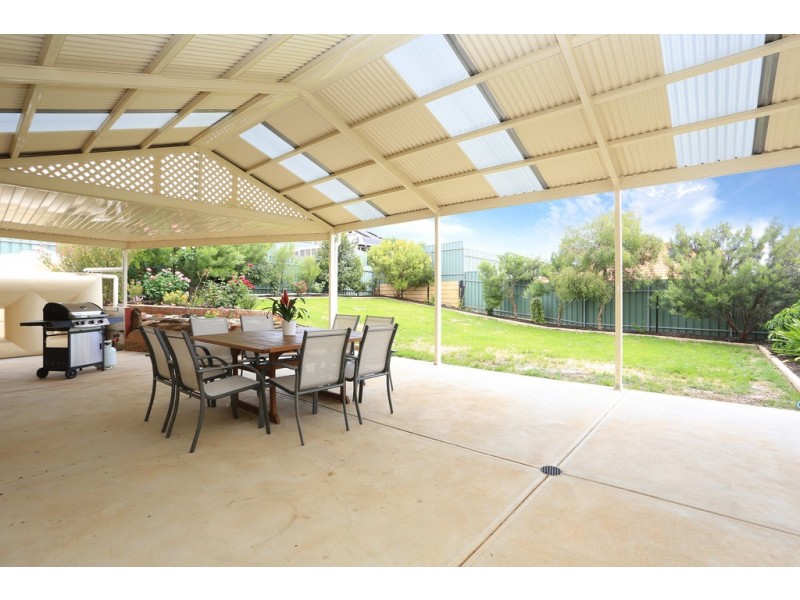 11 Rogers Court, Evanston Park SA 5116