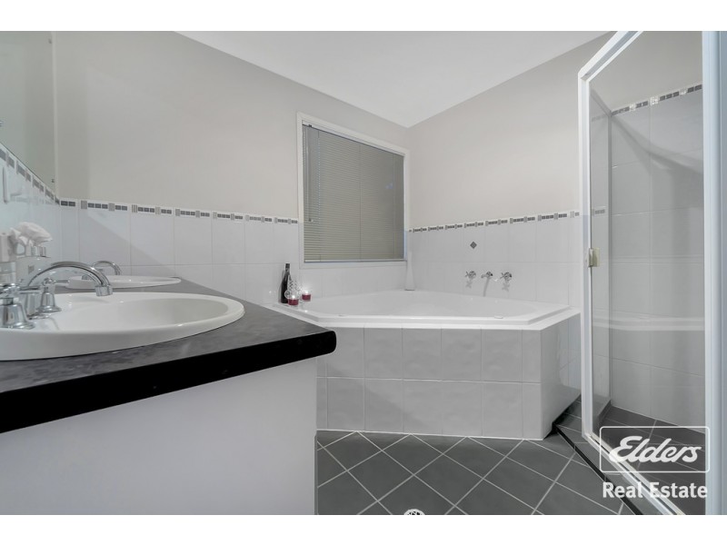 32 Brolga Way, Hewett SA 5118