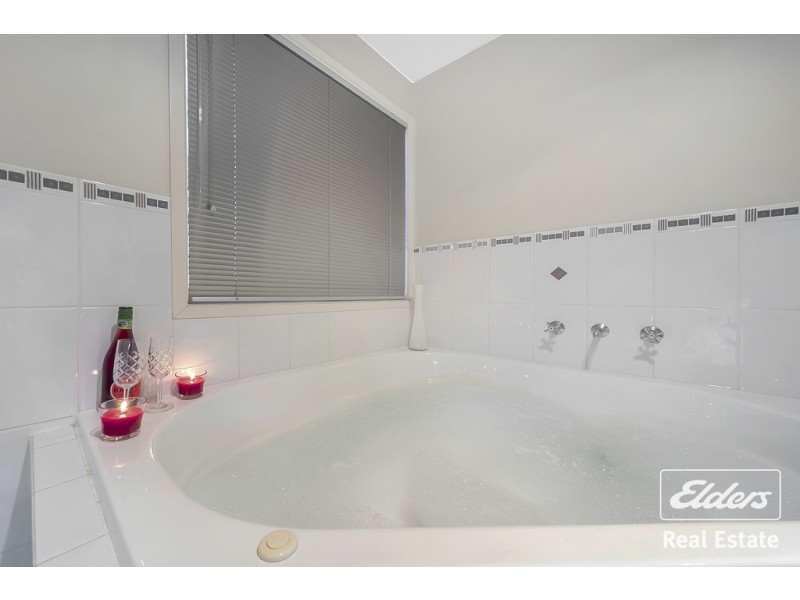 32 Brolga Way, Hewett SA 5118