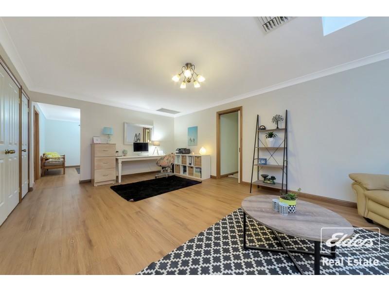 3 Greaves Court, Evanston Park SA 5116