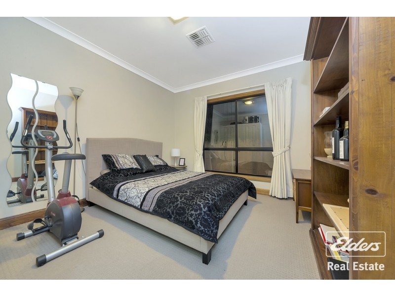 3 Greaves Court, Evanston Park SA 5116
