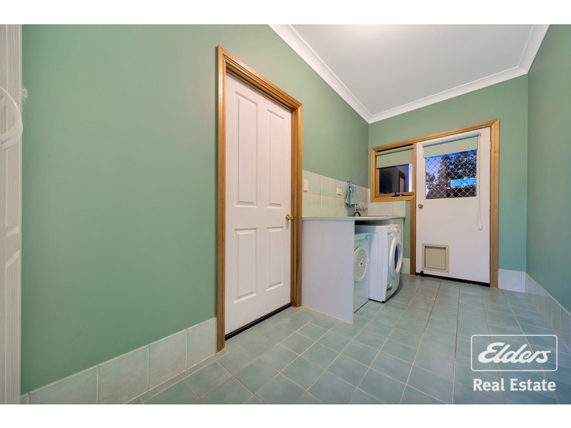 3 Greaves Court, Evanston Park SA 5116