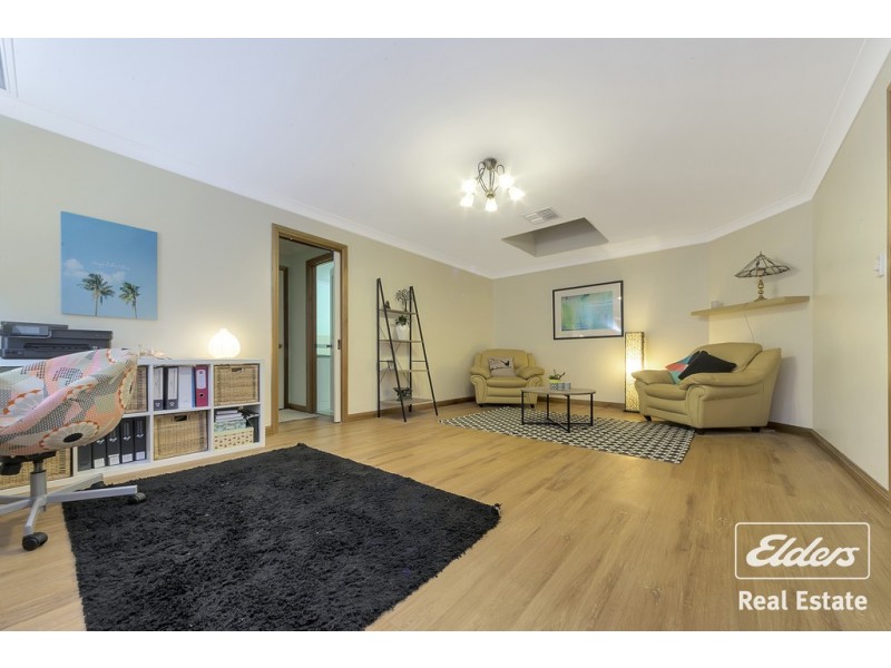 3 Greaves Court, Evanston Park SA 5116