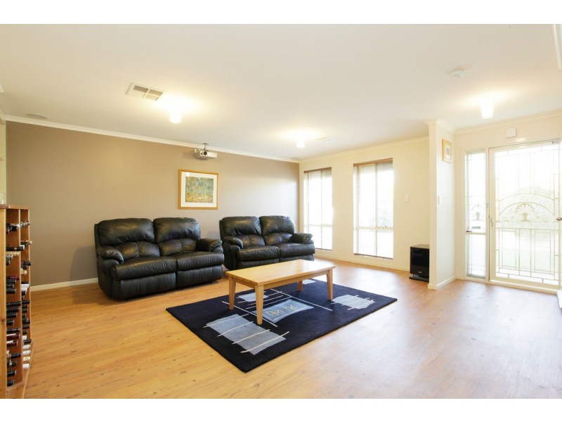 34 Gleeson Grove, Evanston Park SA 5116