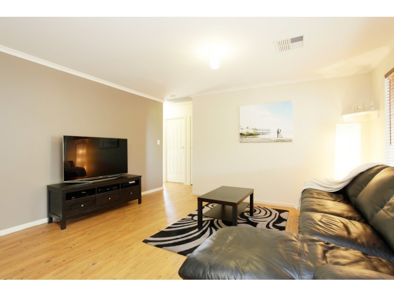 34 Gleeson Grove, Evanston Park SA 5116