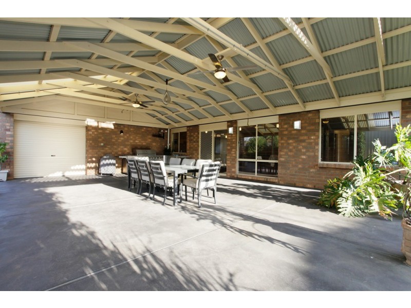 34 Gleeson Grove, Evanston Park SA 5116