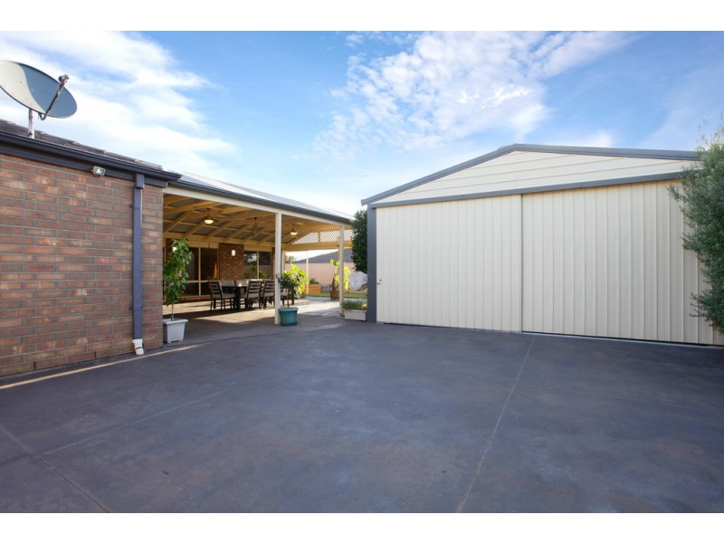 34 Gleeson Grove, Evanston Park SA 5116