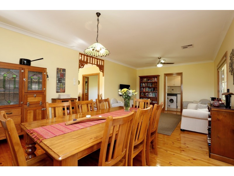 21 Holland Drive, Williamstown SA 5351