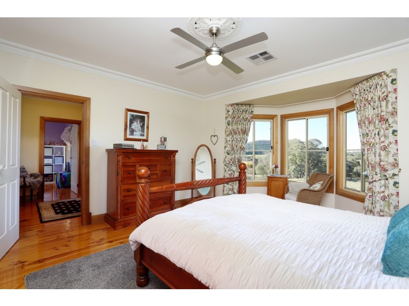 21 Holland Drive, Williamstown SA 5351