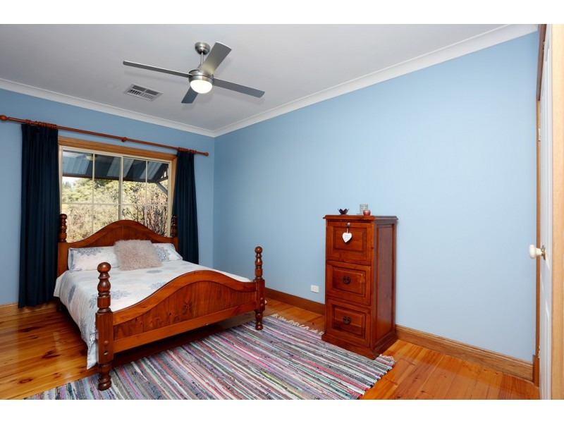 21 Holland Drive, Williamstown SA 5351