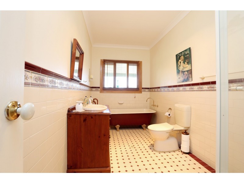 21 Holland Drive, Williamstown SA 5351