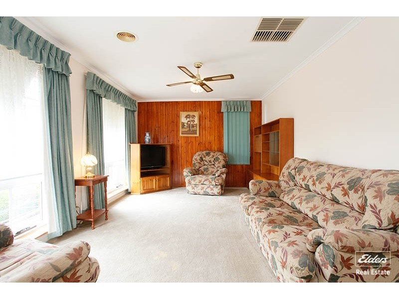 19 Darrell Street, Evanston Park SA 5116