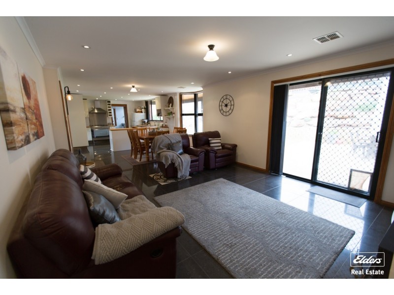 22 McGahan Crescent, Gawler East SA 5118