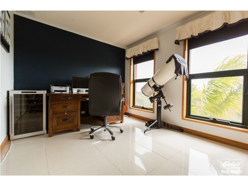 22 McGahan Crescent, Gawler East SA 5118