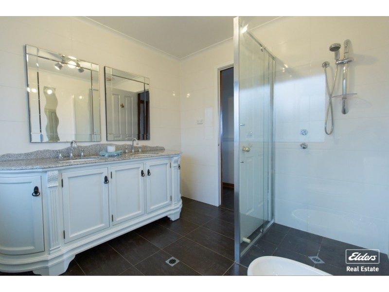 22 McGahan Crescent, Gawler East SA 5118