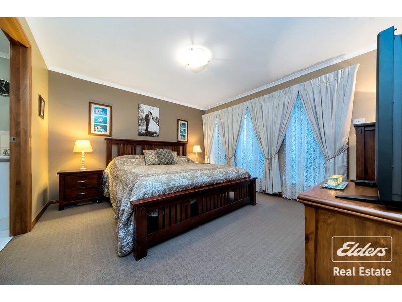 3 Compass Court, Hewett SA 5118