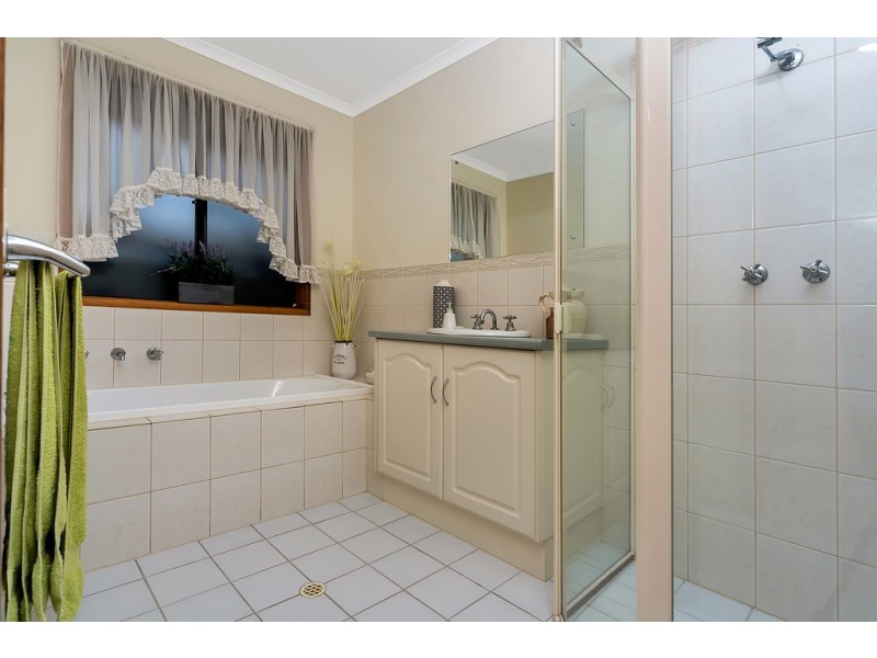 3 Compass Court, Hewett SA 5118