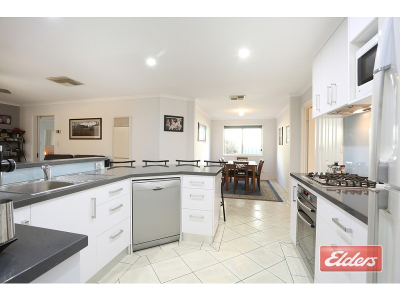 18 Goldfinch Way, Hewett SA 5118