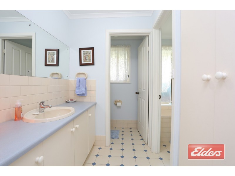 18 Goldfinch Way, Hewett SA 5118