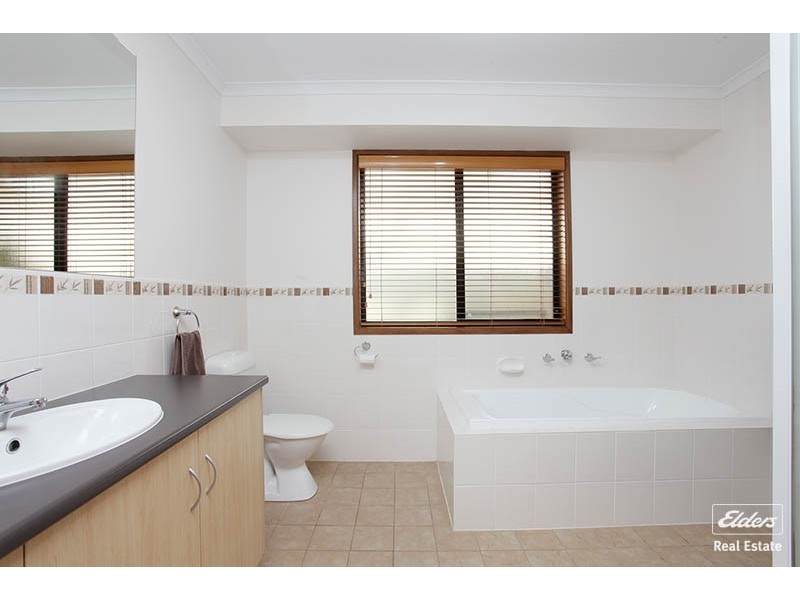 9 Warner Court, Sandy Creek SA 5350