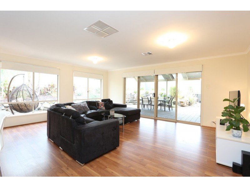 83 Kingfisher Drive, Hewett SA 5118