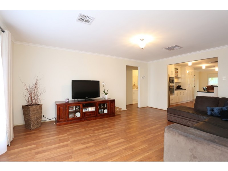 83 Kingfisher Drive, Hewett SA 5118