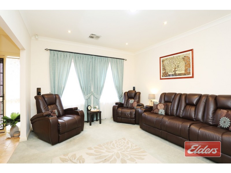 4 McKinlay Drive, Hewett SA 5118