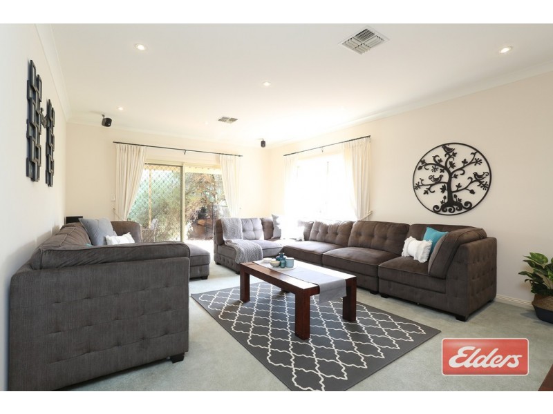 4 McKinlay Drive, Hewett SA 5118