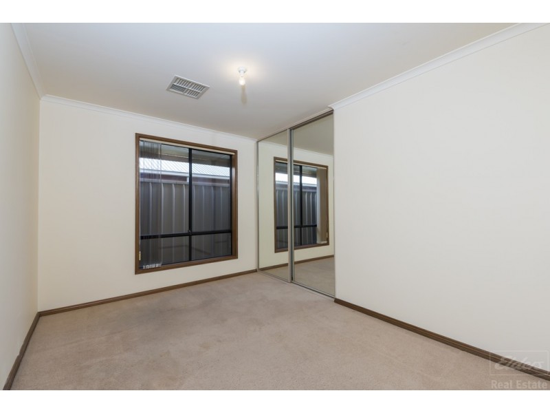 9 Creedon Close, Evanston Park SA 5116