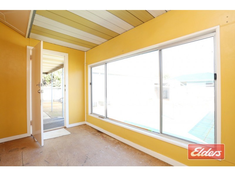 4 Krieg Road, Evanston Park SA 5116
