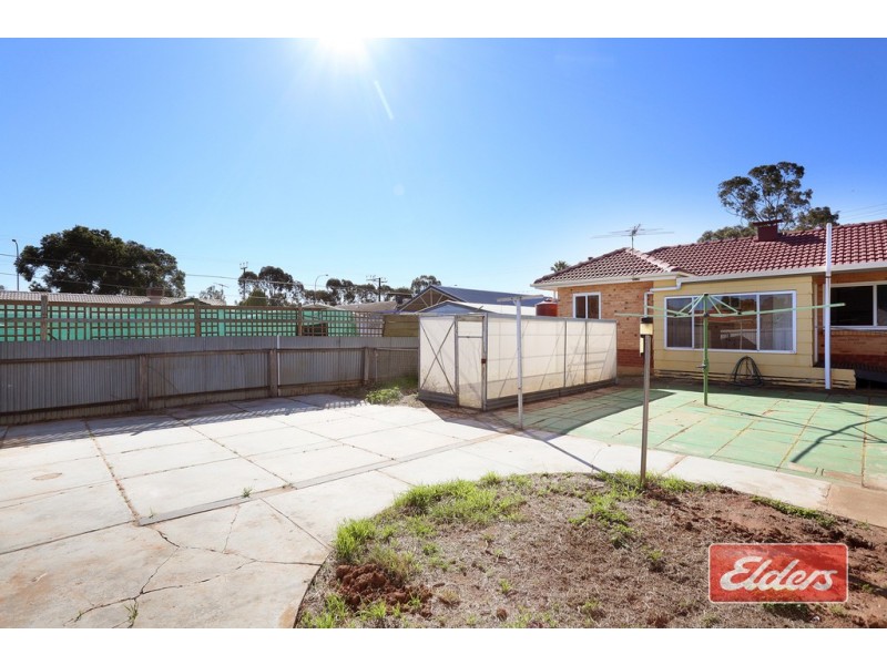 4 Krieg Road, Evanston Park SA 5116