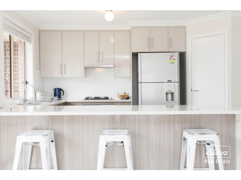 3 Lawes Terrace, Reid SA 5118