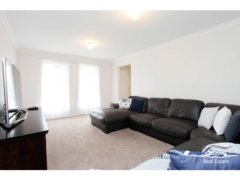 3 Lawes Terrace, Reid SA 5118